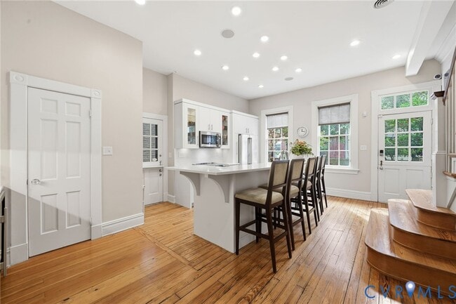 Building Photo - 2005 Stuart Ave