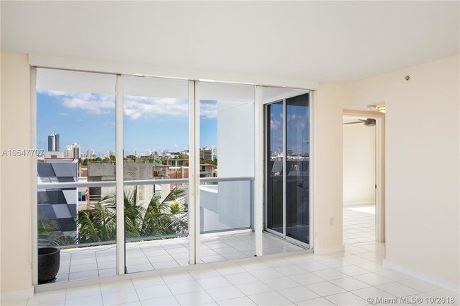 Foto del edificio - Sunset Harbour South Condo