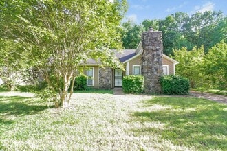Building Photo - 6625 Santaolina Dr