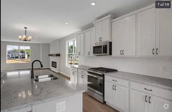 Building Photo - 8648 London Cir NE