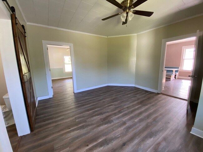 Foto del edificio - Exclusively Offered by Muse Realty, LLC
