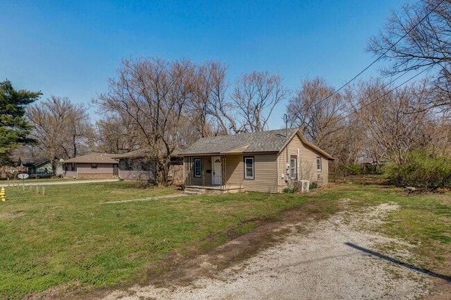 Building Photo - 1550 N Colgate Ave