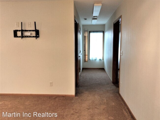 Building Photo - 2 br, 2 bath House - 5309 Blue Bonnet Dr