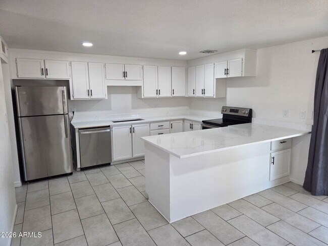 Foto del edificio - 4045 E Willow Ave