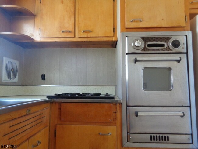 Foto del edificio - 1198 S State St