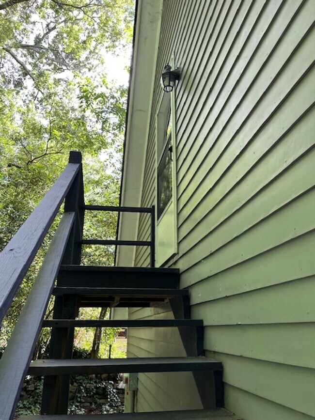 Foto del edificio - Charming Studio with Office apartment over...