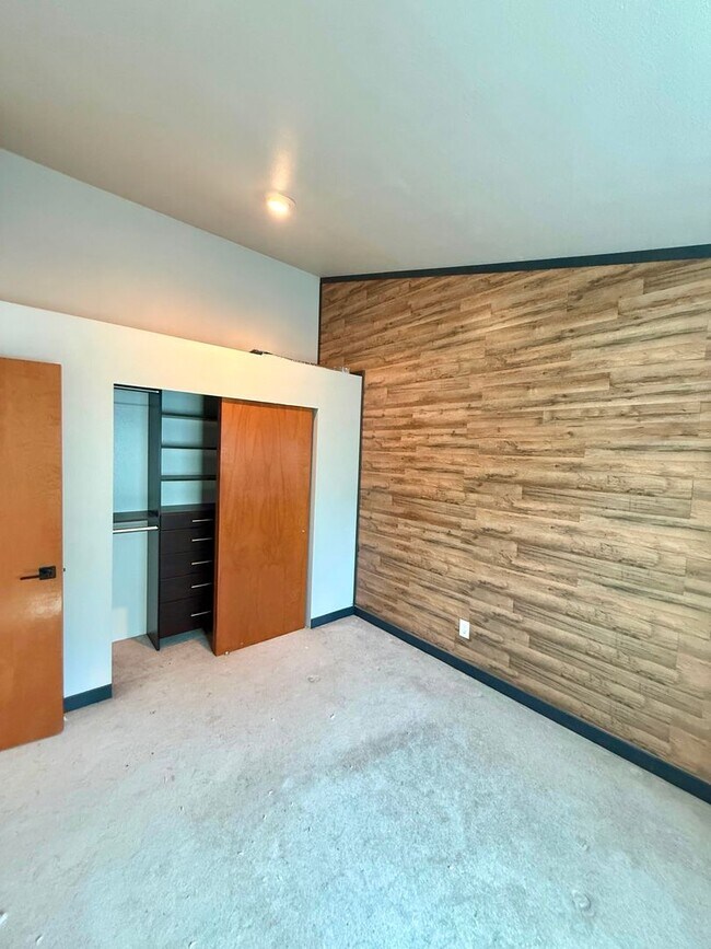 Foto del edificio - 8833A Midvale Ave N