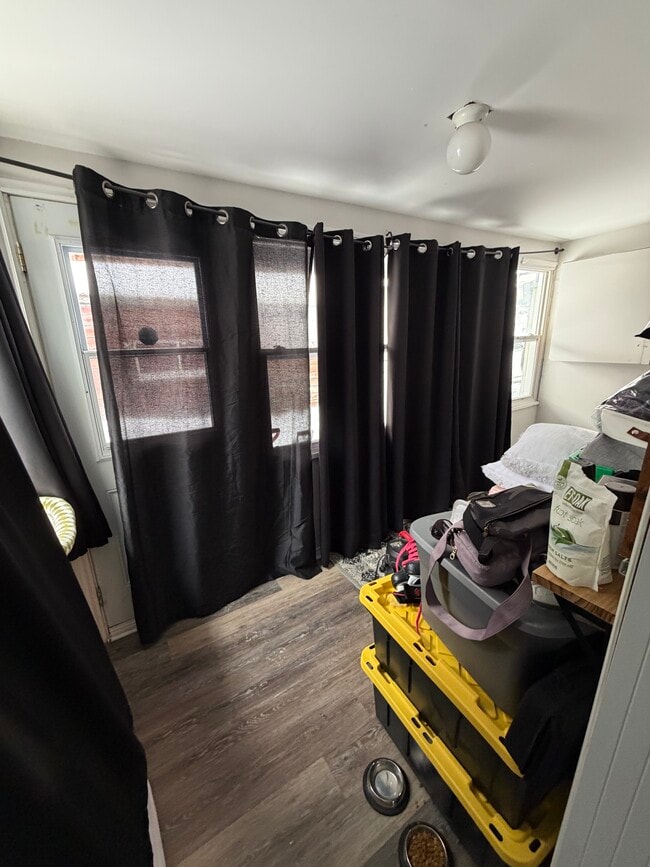 Building Photo - Au cœur de Hull - 1 chambre avec stationnement GRATUIT - 1,350 $ !