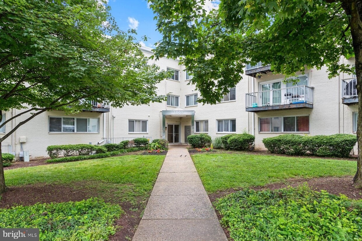 Photo - 1009 Chillum Rd-305