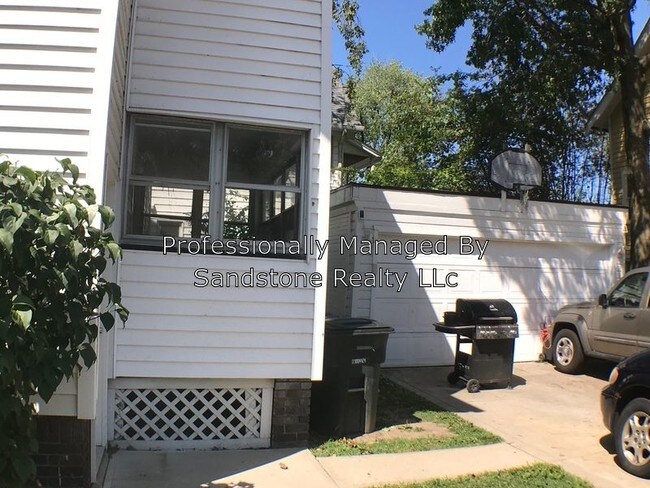 Foto del edificio - 3 Bedroom Duplex