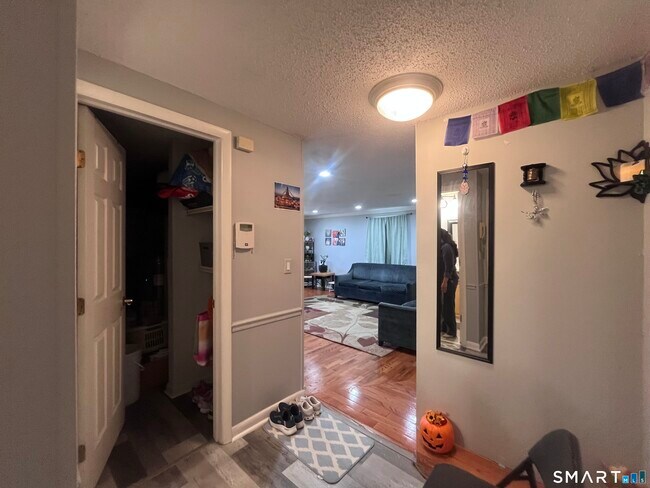 Foto del edificio - 52 Heather Ridge