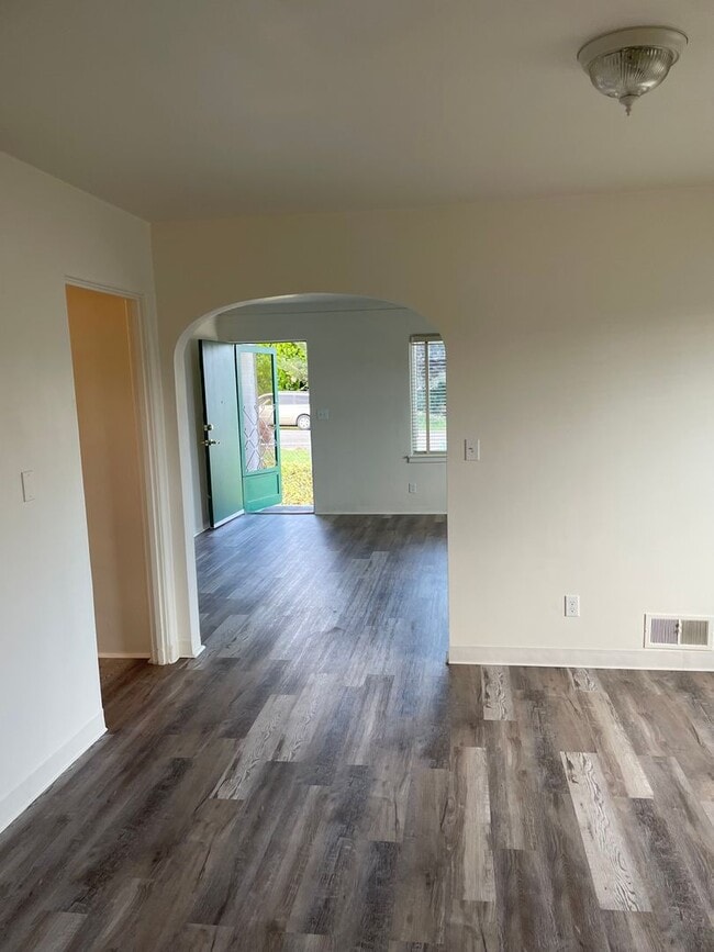 Building Photo - House in Yakima!