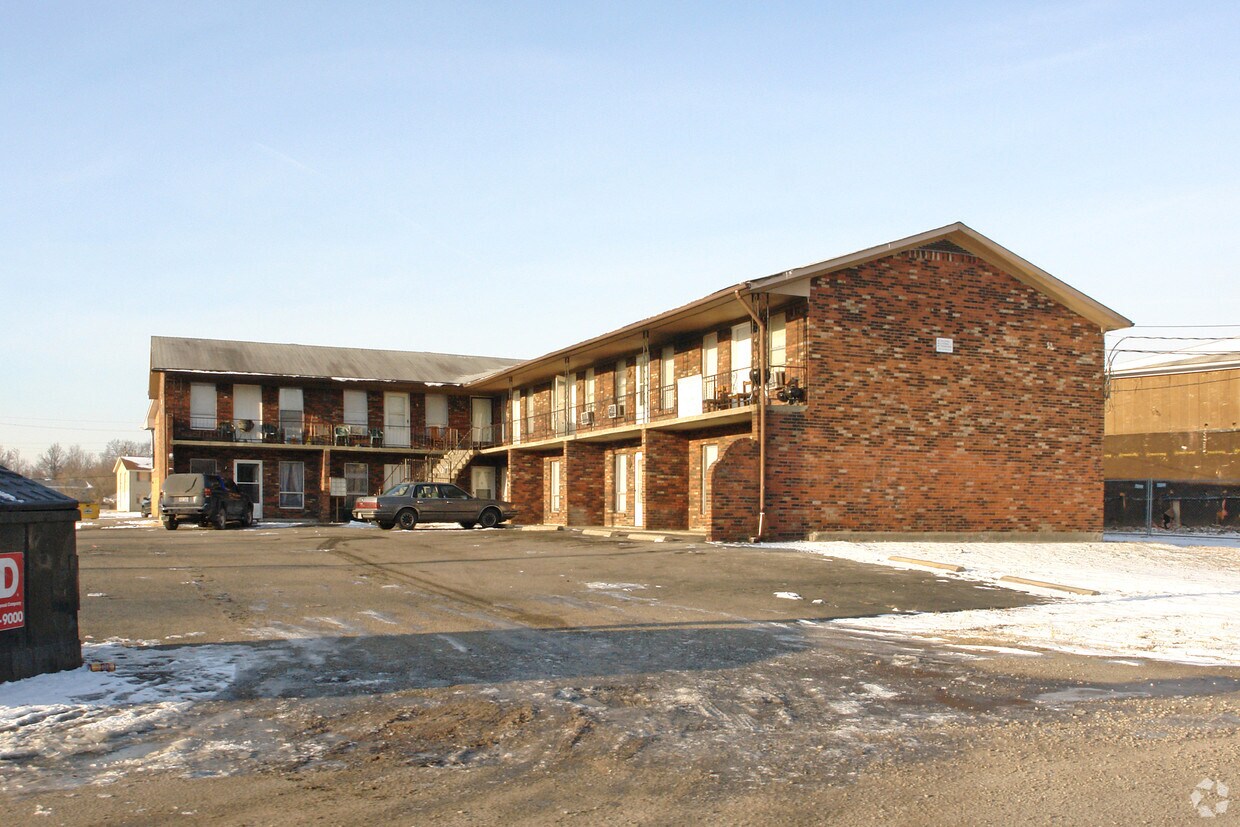 Primary Photo - 4514 Broadleaf Dr