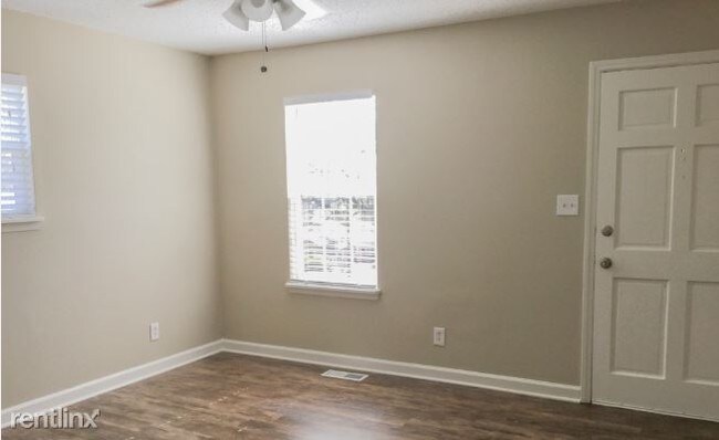 Building Photo - 3 br, 2.5 bath House - 800 Hidden Glen Dr