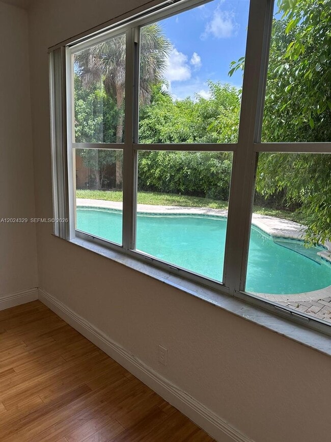 Building Photo - 11090 Baybreeze Way