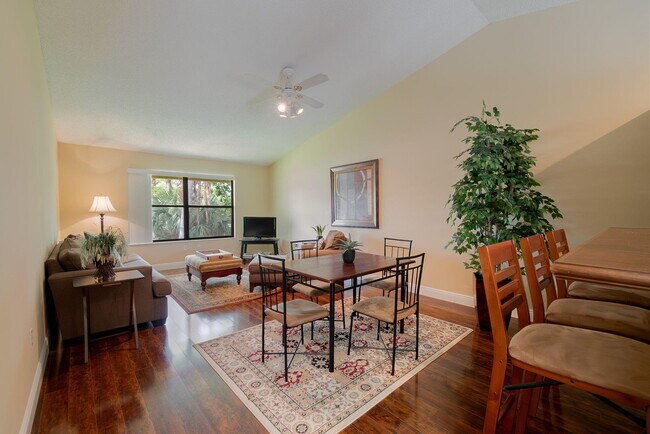 Foto del edificio - 13095 Belhaven Ct