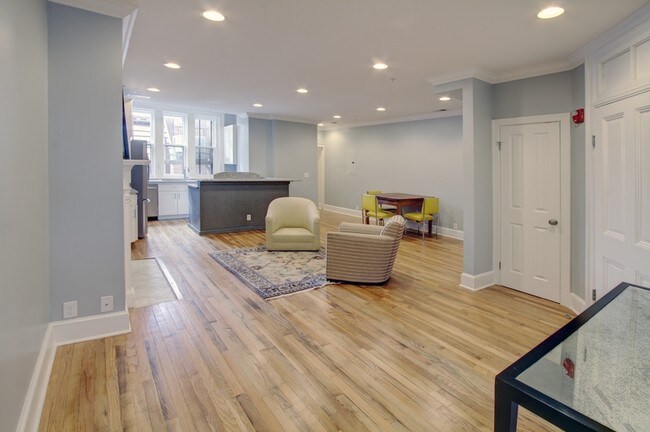 Open living room - 1208 St Paul St