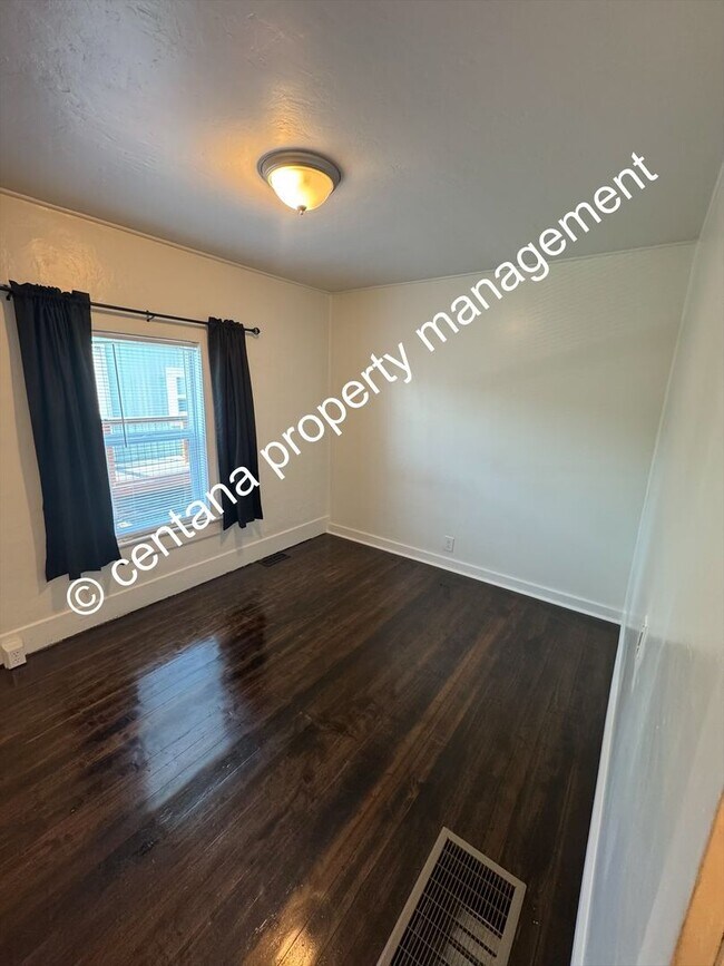 Foto del edificio - 612 Illinois St