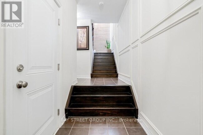 Building Photo - 121 Luzon Ave