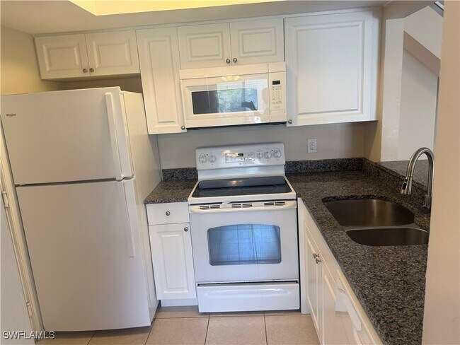 Foto del edificio - 3265 Prince Edward Island Cir