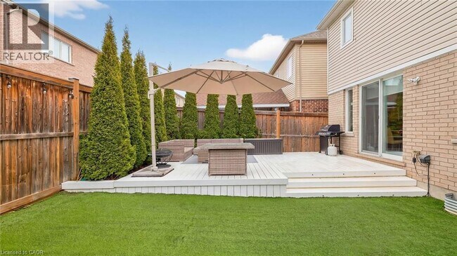 Photo du bâtiment - 55 W Oak Trl