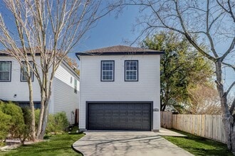 Building Photo - 4834 Hollow Hook Rd