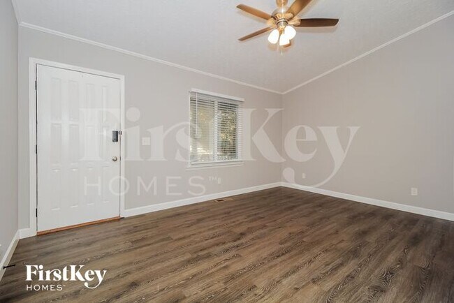 Foto del edificio - 241 Shady Ln