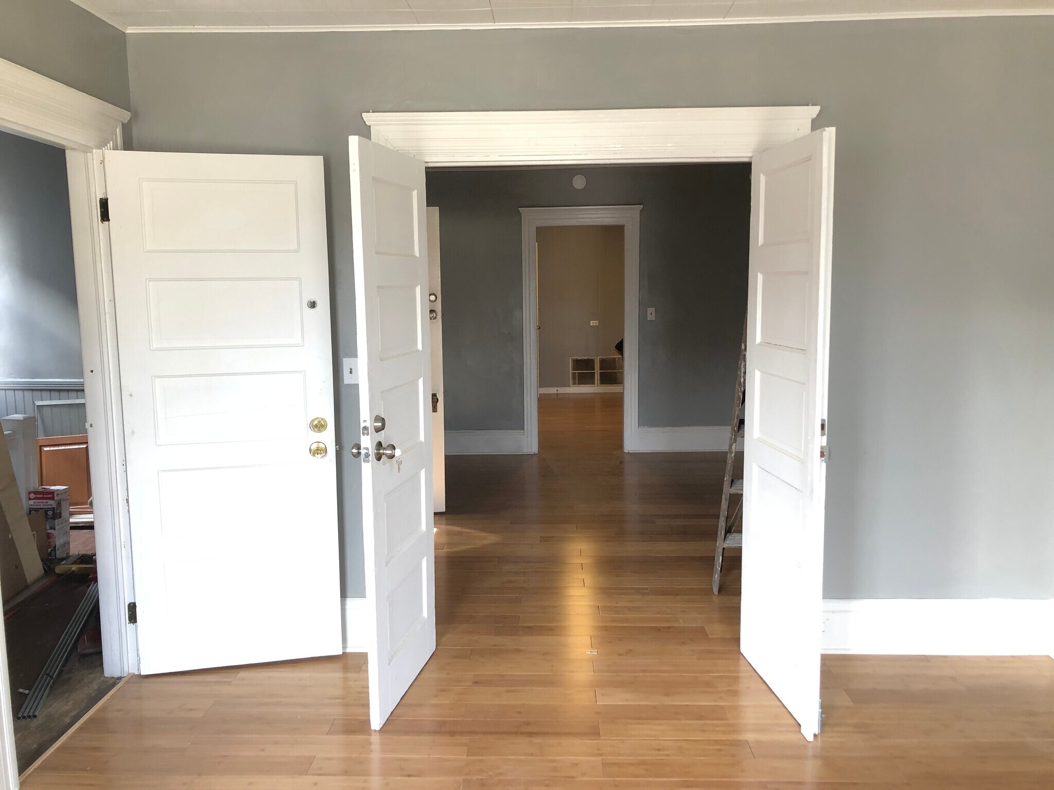 4043 Saint Clair Ave Cleveland, OH 44103 – photo 4