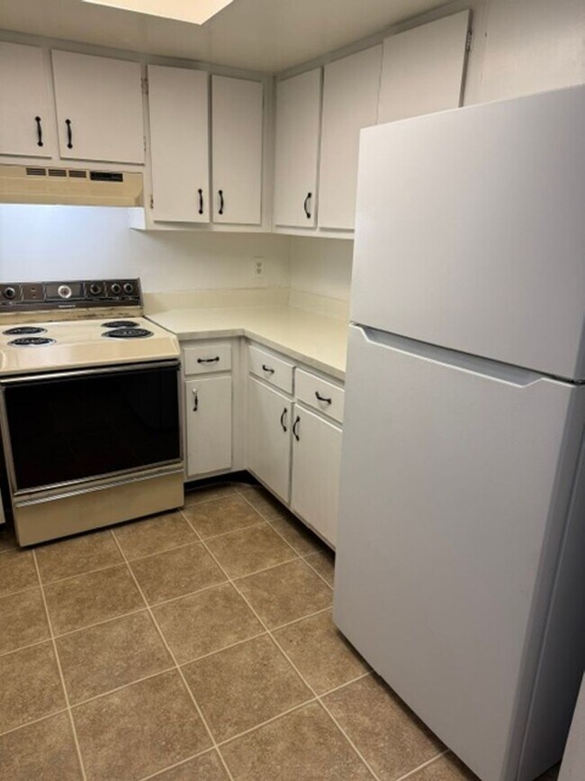 Foto del edificio - 2937 Regency Dr