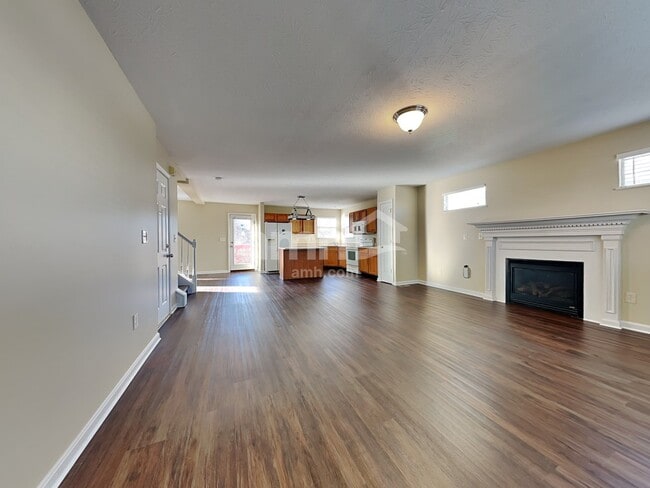 Foto del edificio - 2537 Keller Ct
