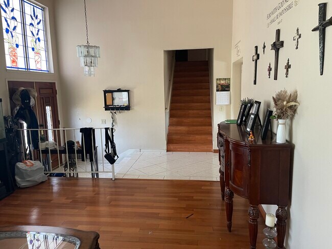 Foto del edificio - 900 W 18th St