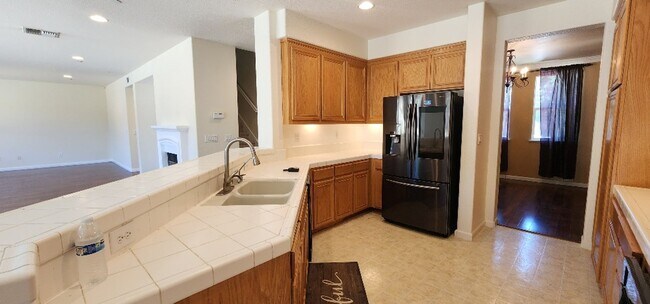 Building Photo - Welcome to American Canyon!! Beautiful Lar...