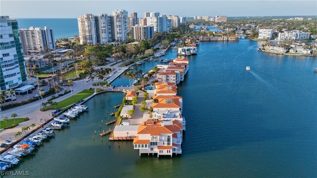 Building Photo - 4000 Gulf Shore Blvd N