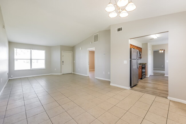 Foto del edificio - 2122 SE 6th Ln