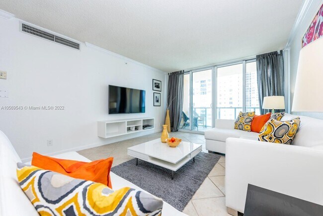 Building Photo - 2501 S Ocean Dr