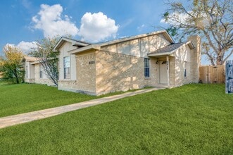 Building Photo - 8838 Hidden Hill Dr