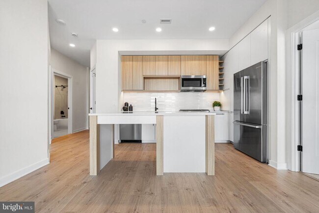 Foto del edificio - 255 W Falls Station Blvd