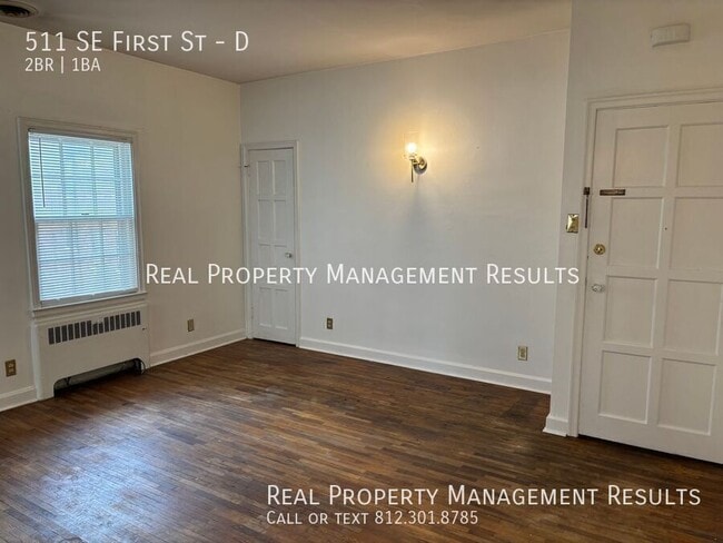 Building Photo - 511 SE First St-D