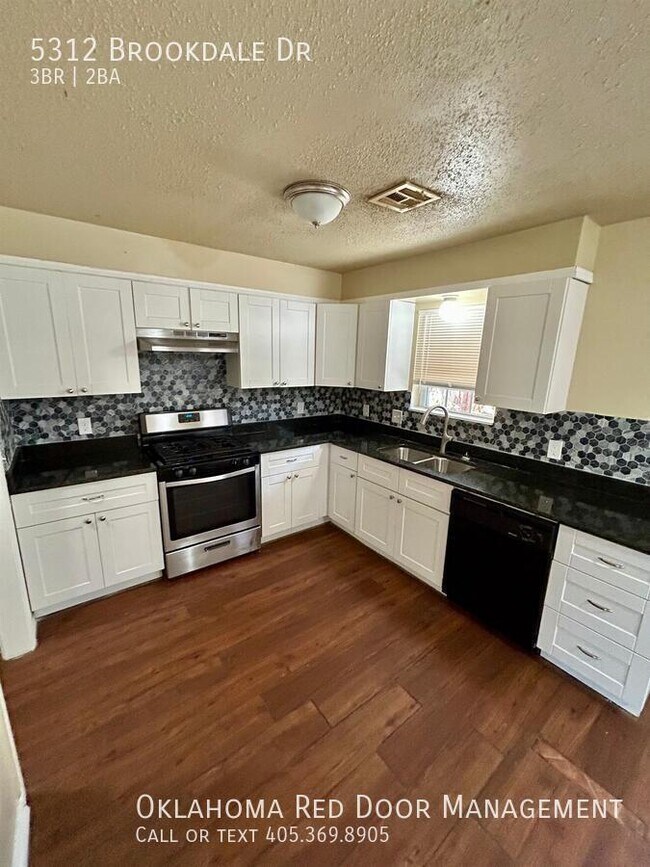Foto del edificio - 5312 Brookdale Dr