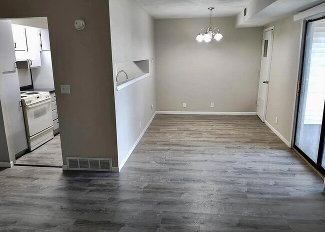 Foto del edificio - 3119 W Willow Knolls Dr