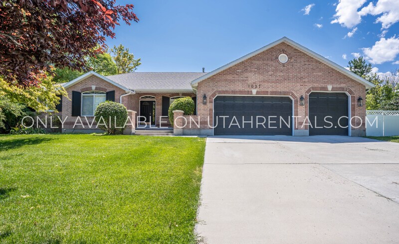 Primary Photo - 1037 Park Palisade Dr