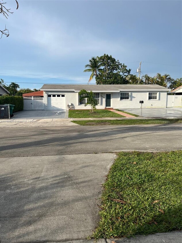 Foto principal - 10891 SW 69th Dr