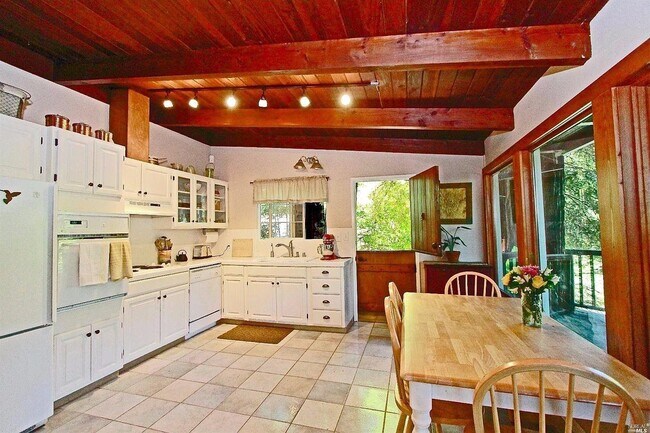 Foto del edificio - 10725 Old River Rd