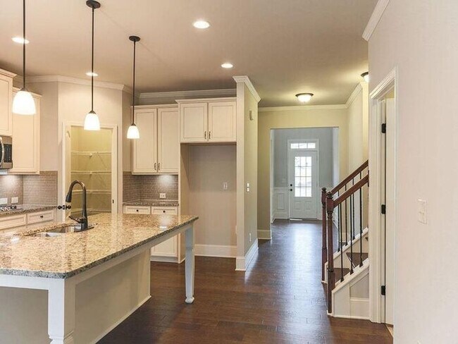 Building Photo - 5985 Carruth Lake Dr