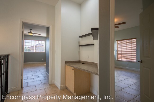Building Photo - 5110 W Hyde Park Ct