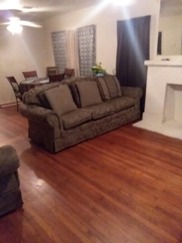 Foto del edificio - 1006 S 2nd St