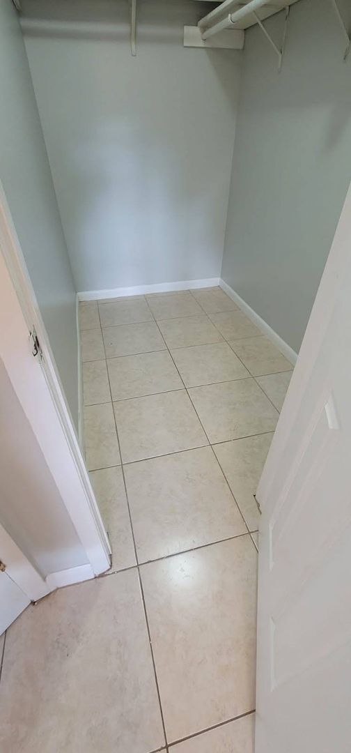 Photo - Great 1/1 in the Heart of Sunrise Apartment