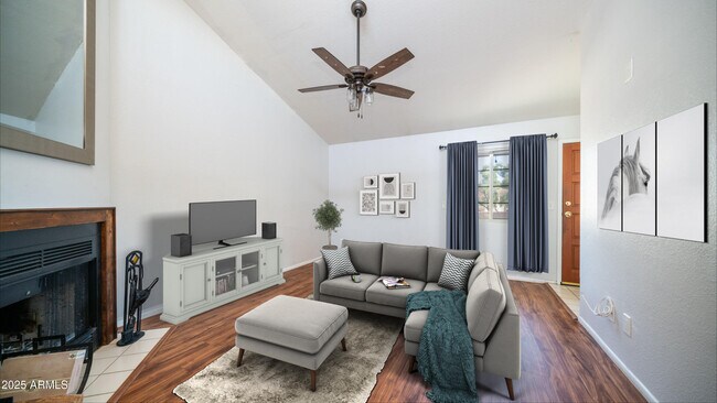 Foto del edificio - 2020 W Union Hills Dr