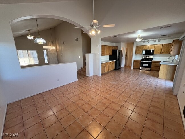 Foto del edificio - 756 Gritty Garnet Ave