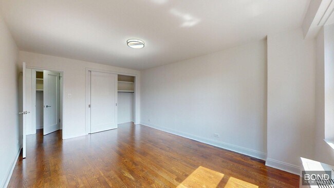 Foto del edificio - 145 E 16th St